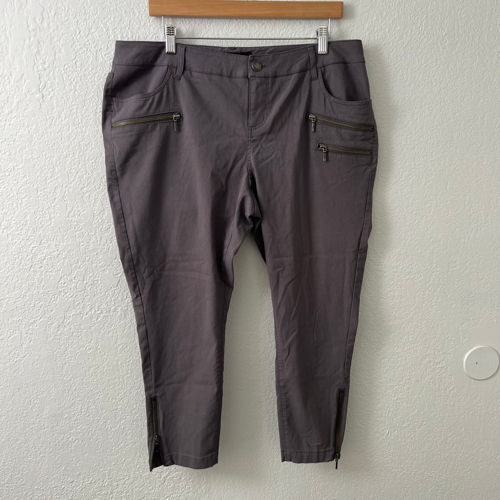 Torrid Women's 14 Gray Tapered Stretch‎ Pants